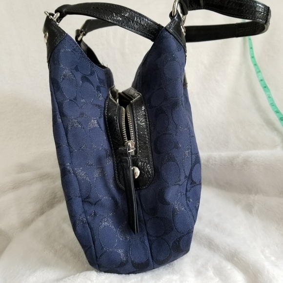 Coach navy purse - Picture 7 of 12